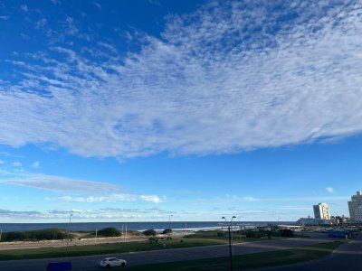 Apartamento de 2 dormitorio y medio en Primera lineal de Playa brava , Punta del este 