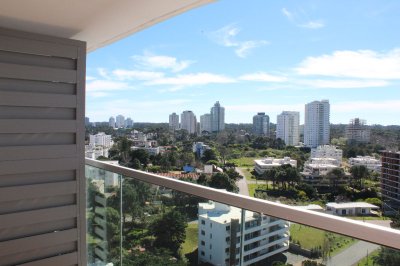 Vende moderno apartamento de 2 dormitorios en Brava.