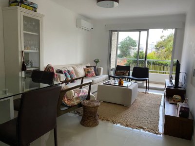 Departamento en venta próximo a Playa Brava
