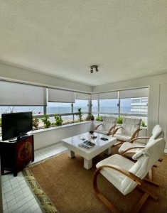 Increíble departamento en venta de 2 dormitorios, Torre Delfin en Brava Punta del Este.