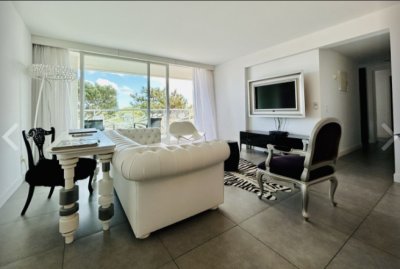 Apartamento en Venta de 2 dormitorios en Punta Del Este 