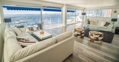 Departamento en venta de 6 dormitorios frente al Puerto de Punta del Este.