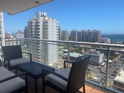 Apartamento en Venta de 2 dormitorios en Edificio Onix , Punta del este 