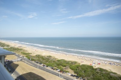 Le Parc Punta del Este, torre de categoría frente al mar.