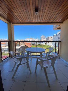 En venta apartamento de 2 dormitorios, con balcon, en Peninsula Punta del Este