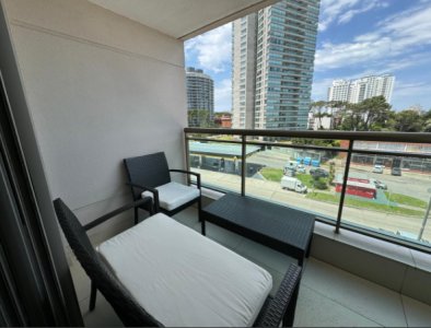 Vende apartamento de 2 dormitorios en Roosevelt, Punta del Este.