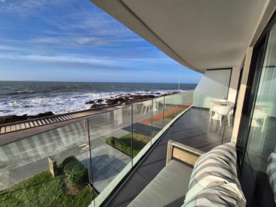 En venta apartamento con vista inigualable, de 2 dormitorios. 
