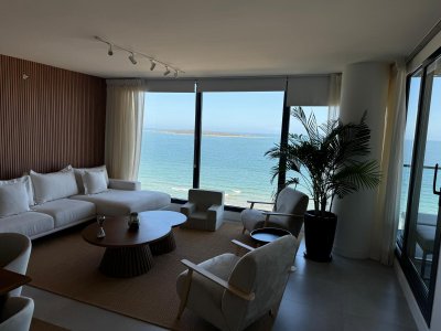Espectacular apartamento en alquiler de 3 suites en Venetian Luxury Residences