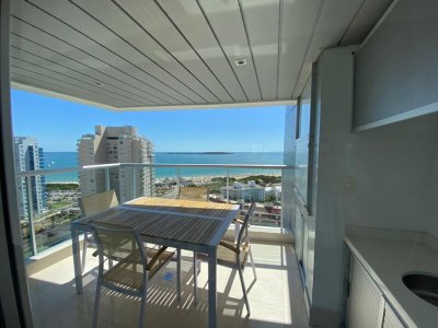 Oportunidad en venta de apartamento de 2 dormitorios en Mansa,Punta del Este.