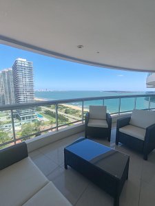 Apartamento de 2 dormitorios en Torre Aquarella