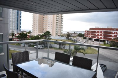Espectacular departamento en Playa Mansa, Punta del Este