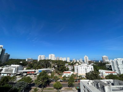 Vende apartamento a estrenar en Aidy Grill, Punta del Este 