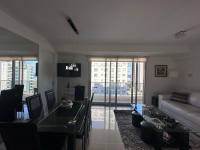 En vende apartamento de 2 dormitorios en Brava, Punta del Este.