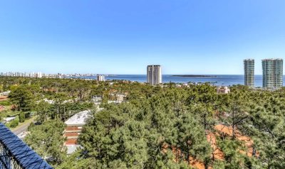 Apartamento de 2 dormitorios en venta con vista al mar