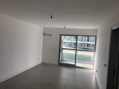Departamento de 2 dormitorios proximo al mar en venta. 