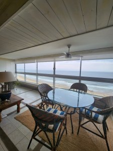 Departamento de 3 dormitorios en venta frente a mar