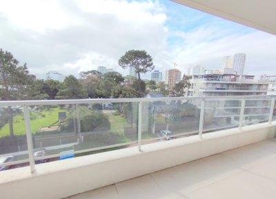 Apartamento de 1 dormitorio y medio en venta
