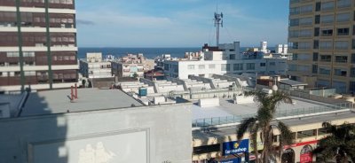 En venta y alquiler apartamento de 1 dormitorio en suite con garage, península, Punta del Este 