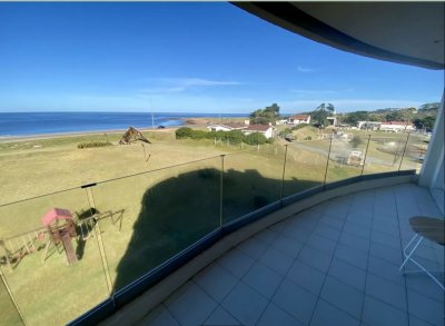 Apartamento  de 2 dormitorios en Mansa - Punta del Este
