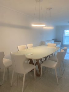 Apartamento de 3 dormitorios a pasos de mar. Frente a Playa mansa. 