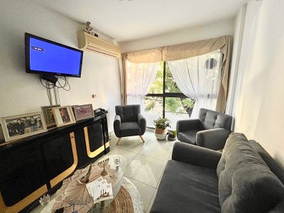 En venta Apartamento en Pocitos de 3 dormitorios con 3 Garages 