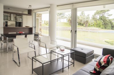 Departamento en venta en torre de categoría