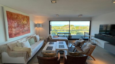 Apartamento de 3 dormitorios en Rincon del indio, Playa brava