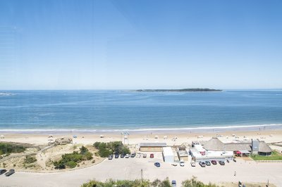 Apartamento a la venta en primera linea. Coral Tower