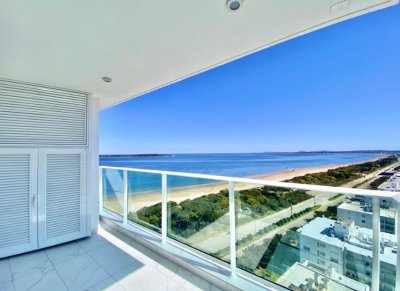 Apartamento en Mansa - Punta del Este en venta de 2 dormitorios.