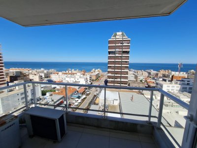 Punta del Este LUX TOWER- Venta departamento 3 ambientes  en el piso 9 .