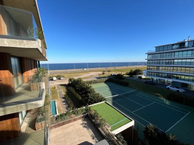 Unidad en venta,  a estrenar frente al mar, 2 dormitorios, amplia terraza. Walmer Lagoon.