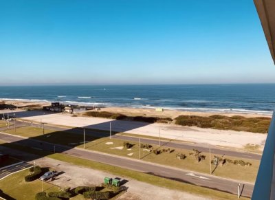 Apto 3 dorm con vista al mar