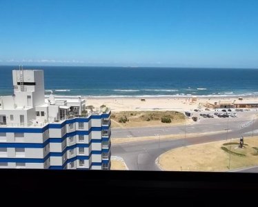 Departamento en piso alto, Punta del Este