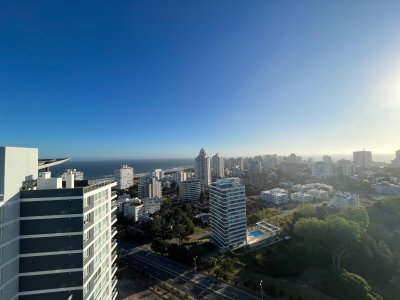 Apartamento de 3 dormitorios en Torre One I , Punta del este , Maldonado . Playa Barva 