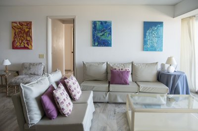 Hermoso Departamento en venta ubicado en excelente zona.