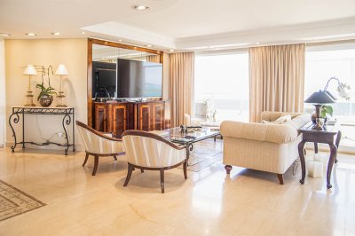 Espectacular  PentHouse duplex en venta  Playa Mansa
