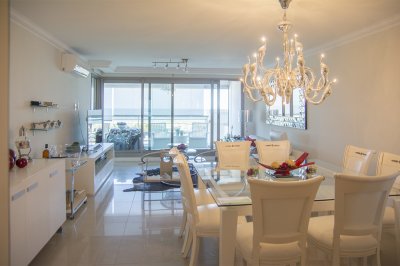 Hermoso departamento en edificio Imperiale en alquiler, 3 dormitorios en suite