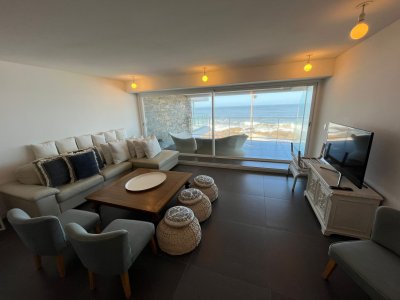 En venta lindo departamento de 3 dormitorios en excelente zona