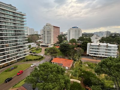 Apartamento en Venta de 3 dormitorios en Aidy Grill , Punta del este 