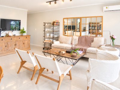 Hermoso departamento de 2 dormitorios en venta en Roosevelt