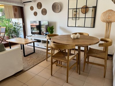 Vende apartamento de 1 dormitorio con parrillero, Punta del Este