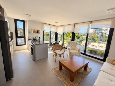  Apartamento de 1 dormitorio, esquinero en Aidy Grill, Punta del Este 