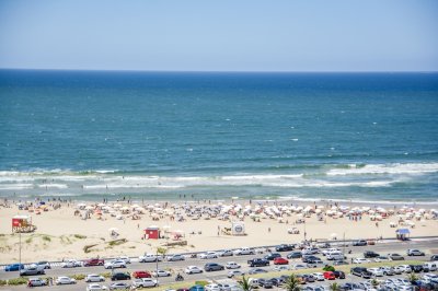 APARTAMENTO EN VENTA CON VISTA BRAVA, EXCELENTE CONSTRUCCION