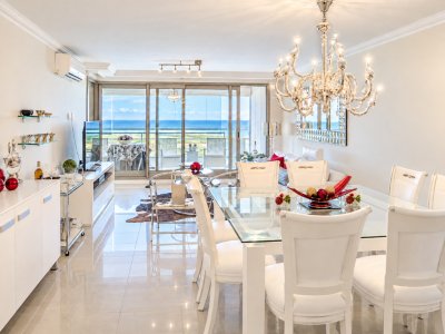 Hermoso departamento en edificio Imperiale en alquiler, 3 dormitorios en suite