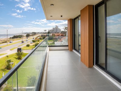 Invierta con financiacion frente al mar - 3 dormitorios en venta - Aurora