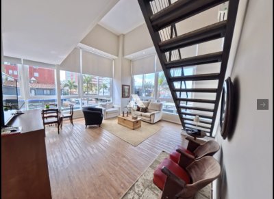 En venta apartamento tipo estudio de 1 dormitorio en Península, Punta del Este