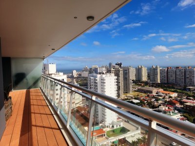 Espectacular departamento, de 3 dormitorios, a estrenar en Punta del Este
