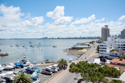 Espectacular apartamento en alquiler frente al puerto 