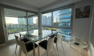 Apartamento en Venta de 3 dormitorios en Playa Mansa , Punta del este