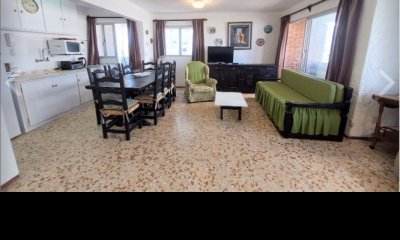 En venta departamento de 2 dormitorios en Peninsula.